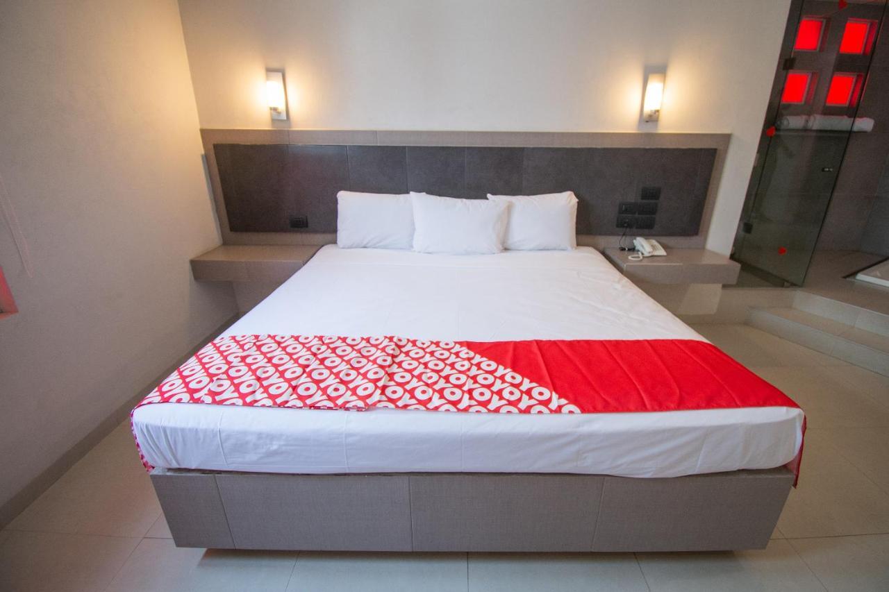Auto Hotel Hacienda Arriba Λεόν Εξωτερικό φωτογραφία