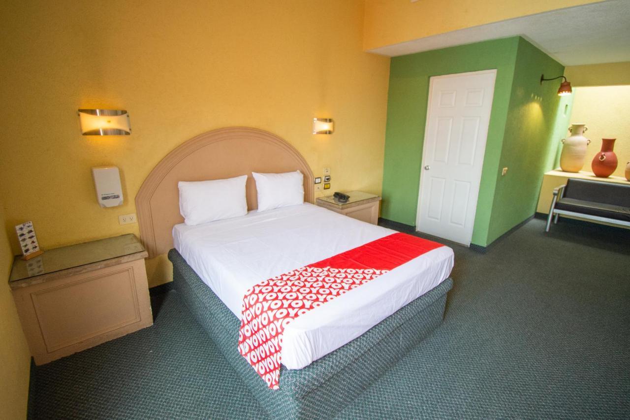 Auto Hotel Hacienda Arriba Λεόν Εξωτερικό φωτογραφία